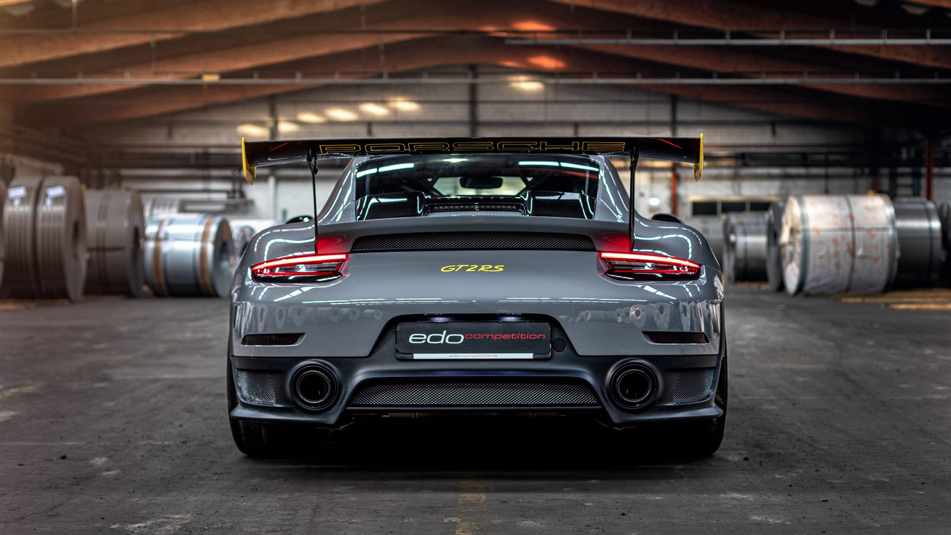 女性电竞新星崛起,打破偏见引领多样性发展,女性电竞第一人