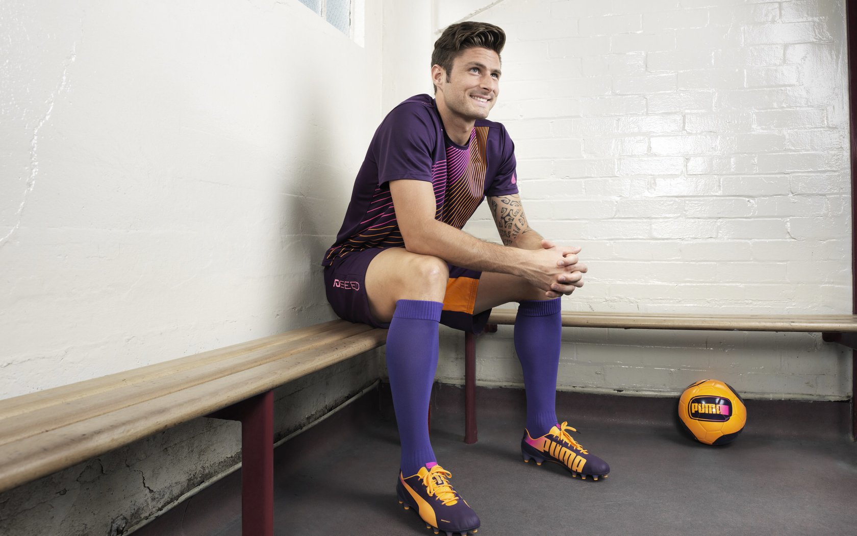 开云体育官方网入口-“马科斯·莫奇的防守技术与领导力，成为阿根廷美洲狮队的核心力量”